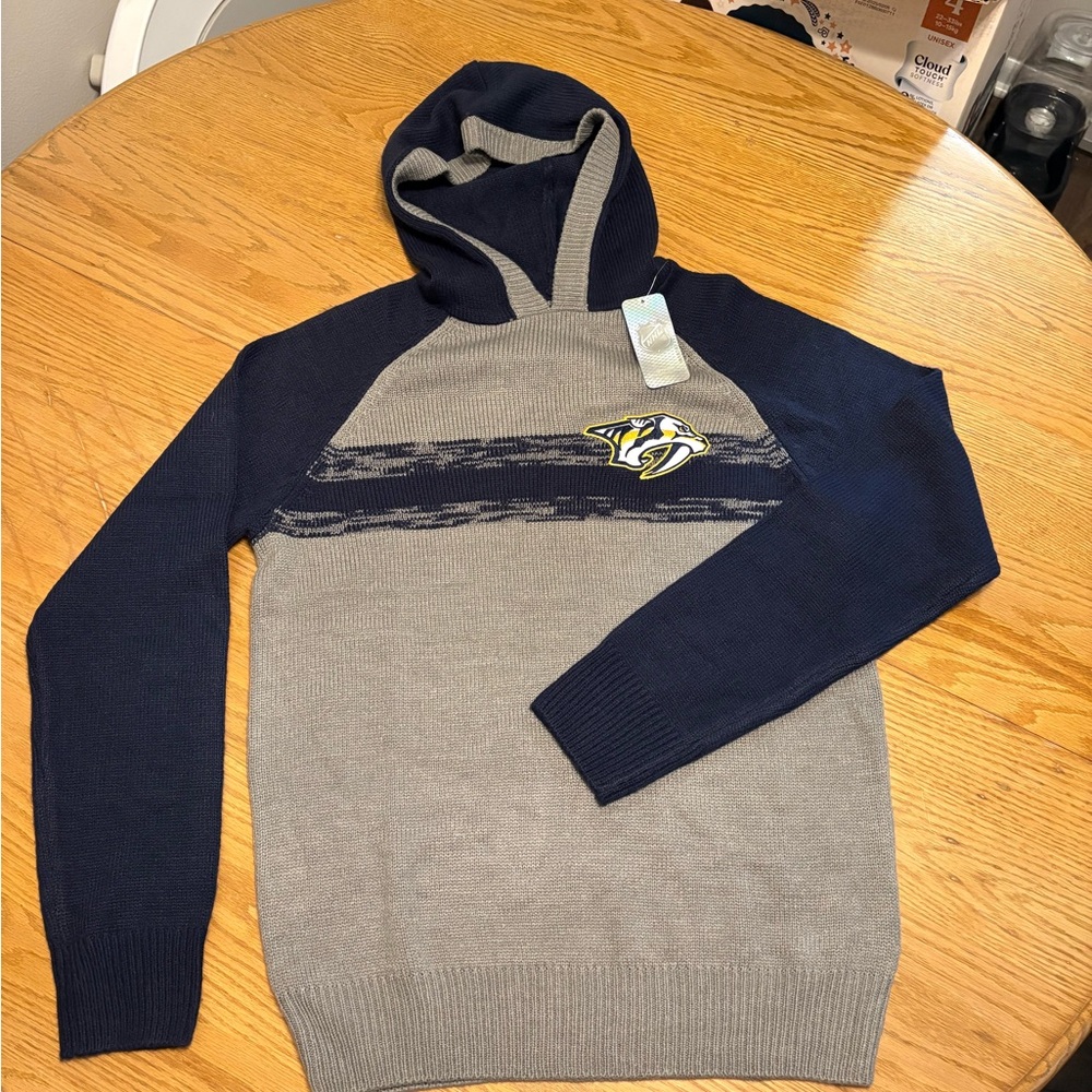 NHL Men’s Medium Pullover Hoodie Nashville Predators NWT Knit Preppy Hockey